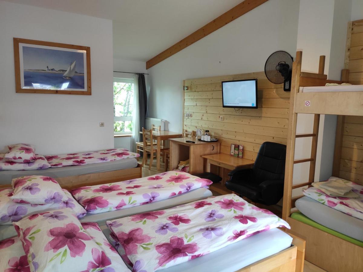 Max Motel Hinterzhof Buitenkant foto